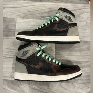 Jordan 1 “Patina” (Size 8 & 8.5)